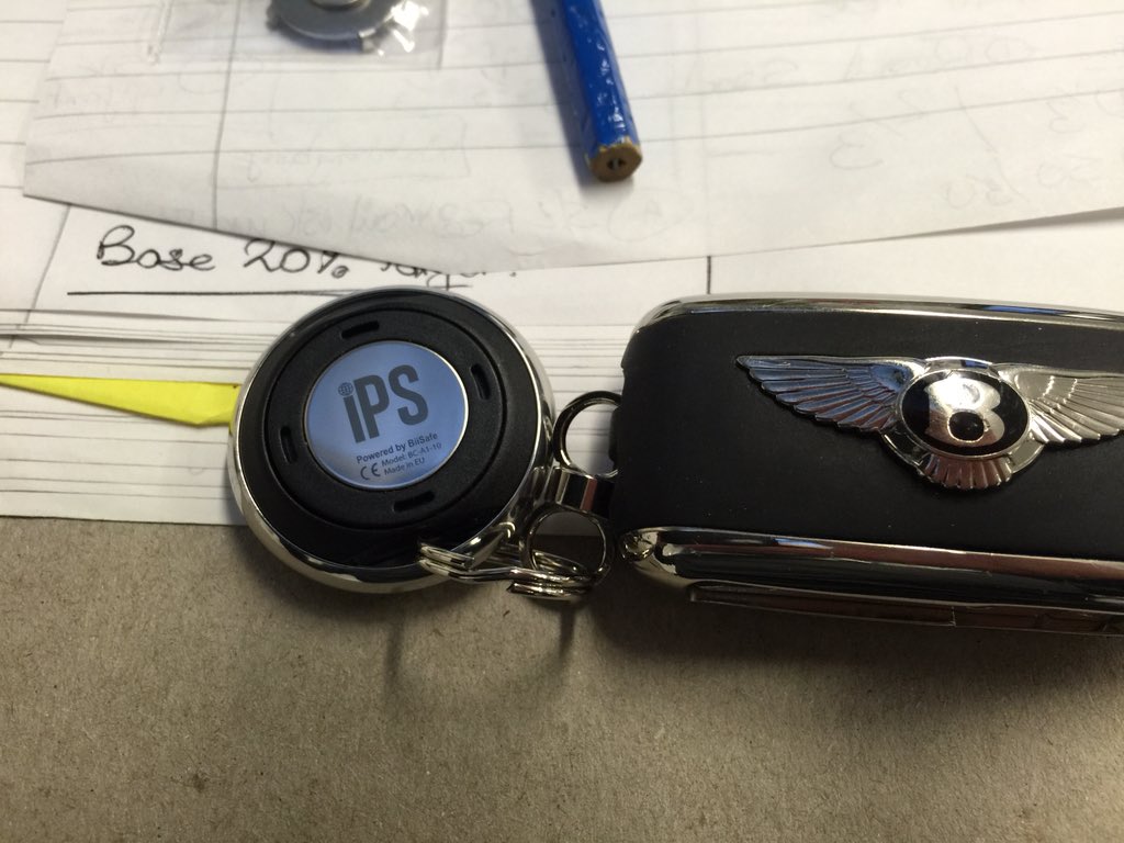 feakster's tweet photo. IPS Christmas gift! #Biisafe https://t.co/2avpiydVii