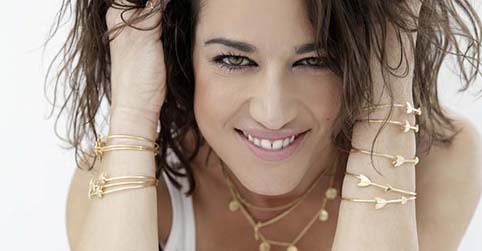 elle_es's tweet image. Ana Bono es una de las 'socialités' que protagonizan la nueva campaña de @ouibyou on.elle.es/1PDcABe