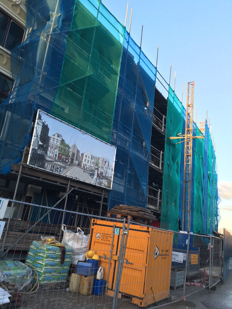 Vandaag #sinterklaasboterletterdag <a href="/bbcbouwmngement/">bbcbouwmanagement</a> 1e letters bezorgd op project renovatie #Aalmarkt iov <a href="/ASRVO/">oAsrvBbSH</a>