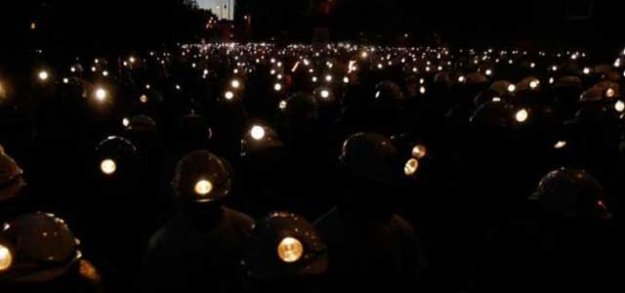 PoliteknikBilgi's tweet photo. #4AralıkDünyaMadencilerGünü #Soma #Ermenek #Zonguldak #Şırnak #UnutmadıkUnutmayacağız https://t.co/WdtsRFyKU5