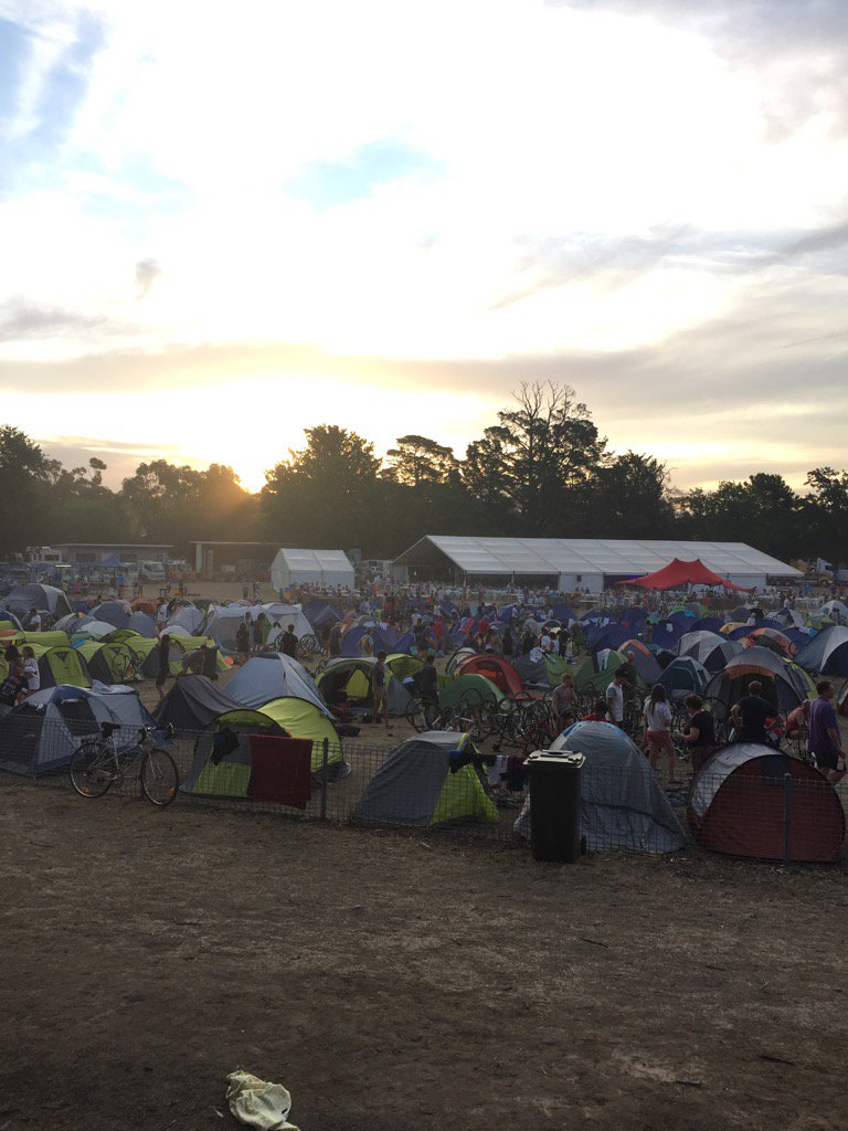 The sun sets on a hot day over the Heathcote campground. #greatvic <a href="/bicycle_network/">@Bicycle_Network</a>