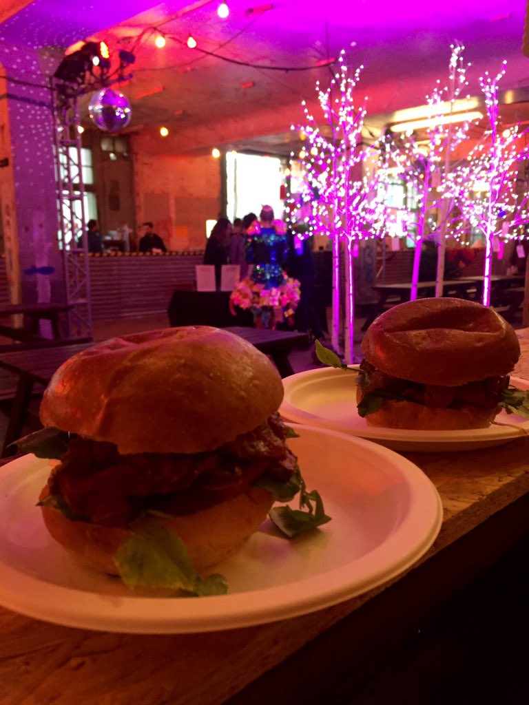SaltYardEvents's tweet photo. First of our Rump Steak Sandwiches out! @IslingtonSq come and see us! https://t.co/JrRvKXiaP9