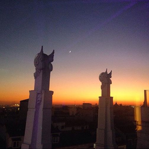 MEbyMelia's tweet photo. Sunset sensation @ME_MadridHotel. 

#regram @jessicapeden #rooftop #Madrid #MEMadrid https://t.co/6KhaBkGThN