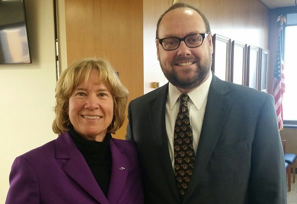 UniversitiesWI's tweet image. .@UWWhitewater chancellor, @uwochancellor ready for Sat. @NCAA D3 football battle; @UWSystem, @wiacsports proud!