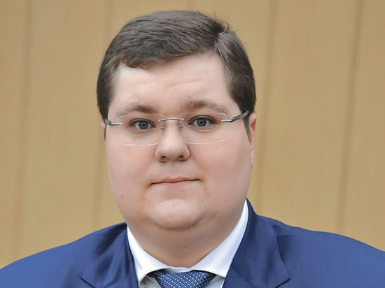 NikolassLambert's tweet photo. Чайка - сын, к отцу пришел
И спросила кроха
Жрать в три горла хорошо?
Да, сынок, неплохо! https://t.co/waCWNGkqPv