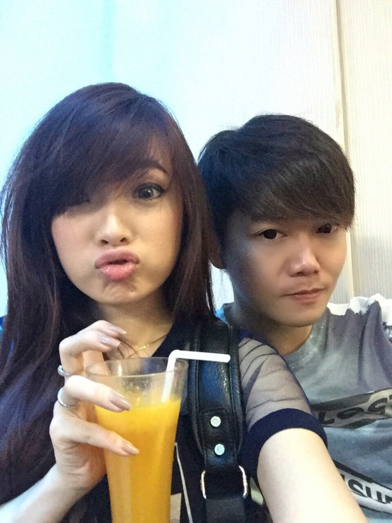 Ini lagi dinner bareng >,<  x.com/OFChristyersPD…