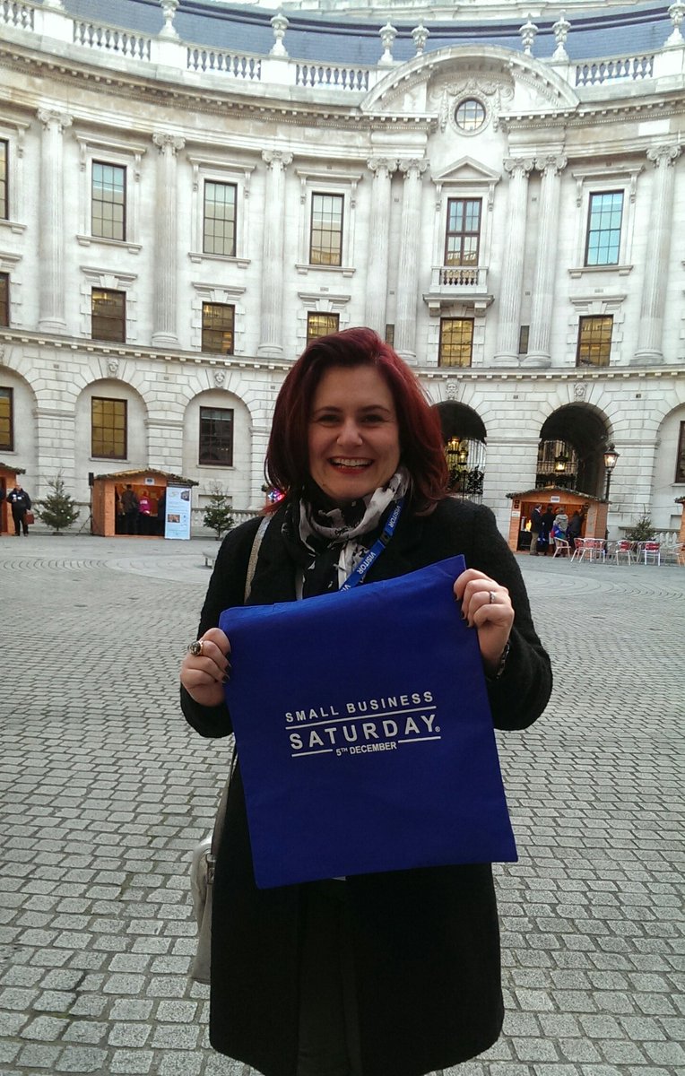 VideoBooths's tweet image. Proud to be one of the Small Biz 100 here @hmtreasury today for #SmallBizSatUK