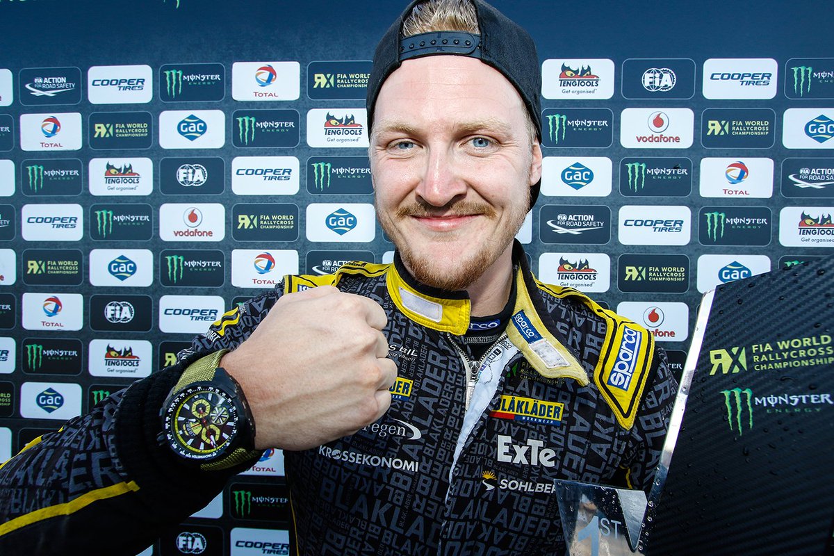 fia_rallycross's tweet photo. It was @Robinlarsson_4 who won the last @RebellionTime #WraithDrive Rallycross of the 2015 season!
#WorldRX https://t.co/8SJ5DZe75g