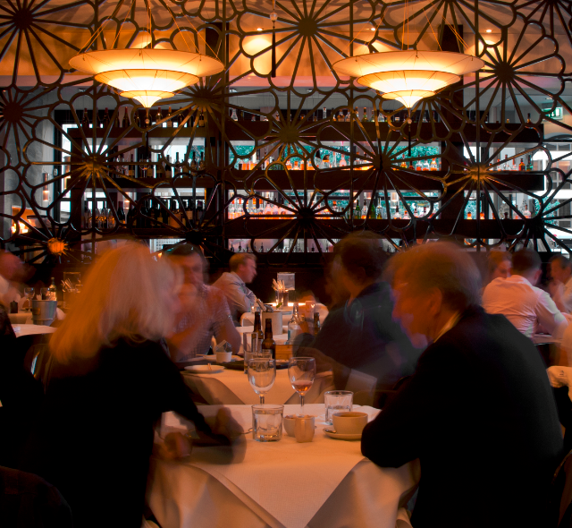 eandochelsea's tweet photo. Our beautiful wrought-iron floral screens as a backdrop for your dim sum lunch. #kingsroad #chelsea #dimsumfriday https://t.co/QTx9o56u8n