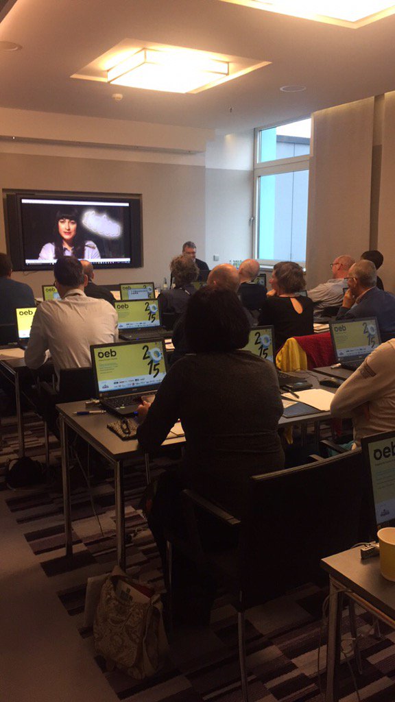 LandOreports's tweet photo. Enjoying a video in 'Transforming Passive Viewers Into Active Learners' #OEB15 #education #learning #active https://t.co/DtsALAEkZo