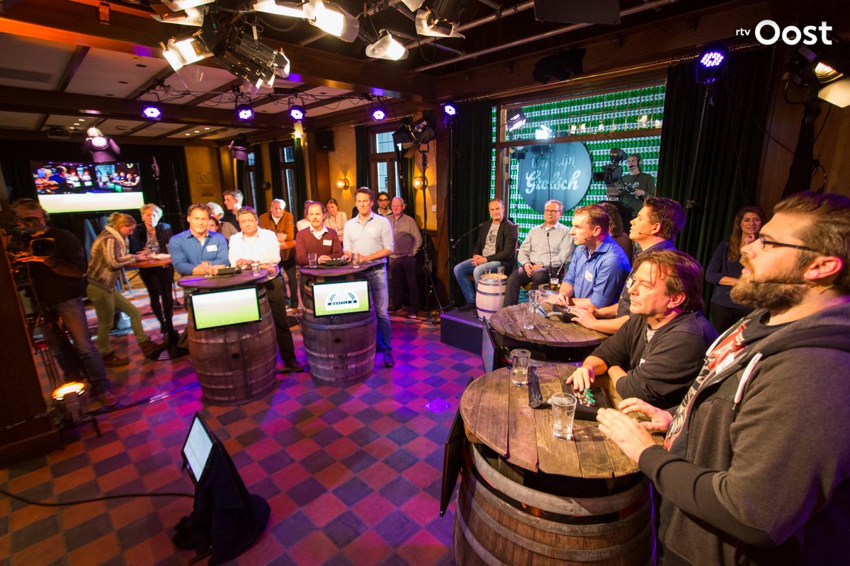 RoyalGrolsch's tweet photo. Grootste bierkenners Oost NL: Has &amp; Ivo proficiat! #bierbattle #Grolsch @rtvoost @OmroepGLD https://t.co/1wmCwsqYFG https://t.co/CcpoQbe17w