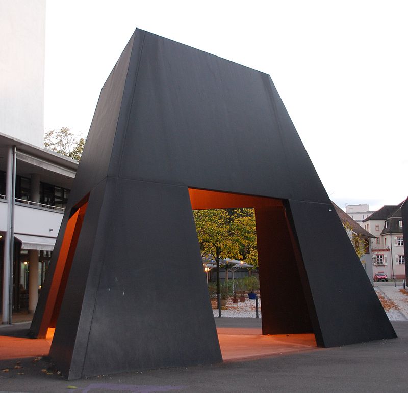  happy 74th birthday, Bruce Nauman. His Truncated Pyramid Room stands in Lörrach, Germany. 