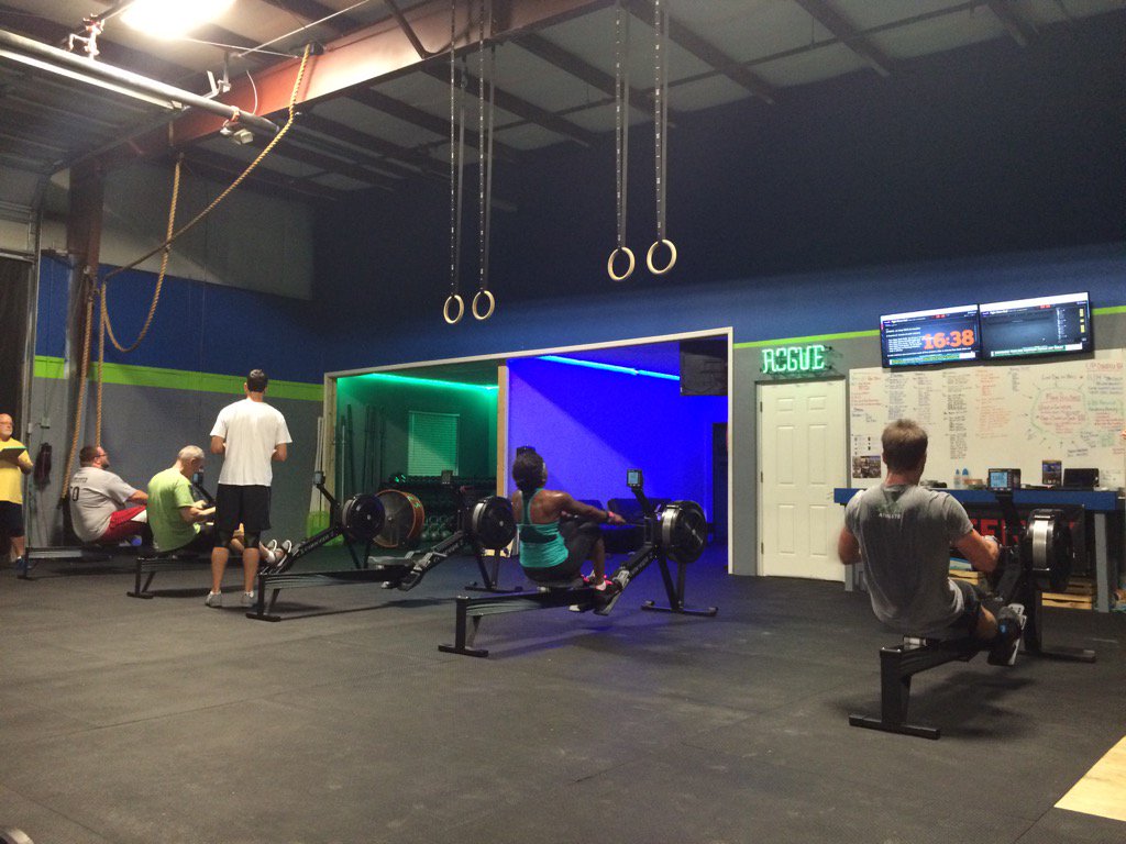 cfapopka's tweet image. #fightgonebad #crossfitApopka #crossfit : 5:30 am getting it done.