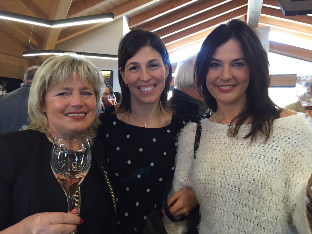DegustaTrentino's tweet photo. #moser #cantinemoser #bollicinedimontagana #trentodoc #rosèMoser #51Moser #TrentodocBollicine@cantinemoser https://t.co/TZU8WkW1PV