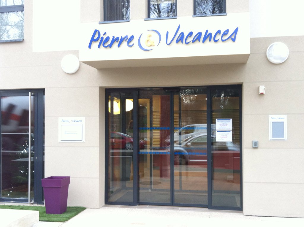 Romain_Pois's tweet image. #PierreEtVacances #ReadyToWelcomeGuests @Colmar_tourisme #Congrats to @Florienbalanger