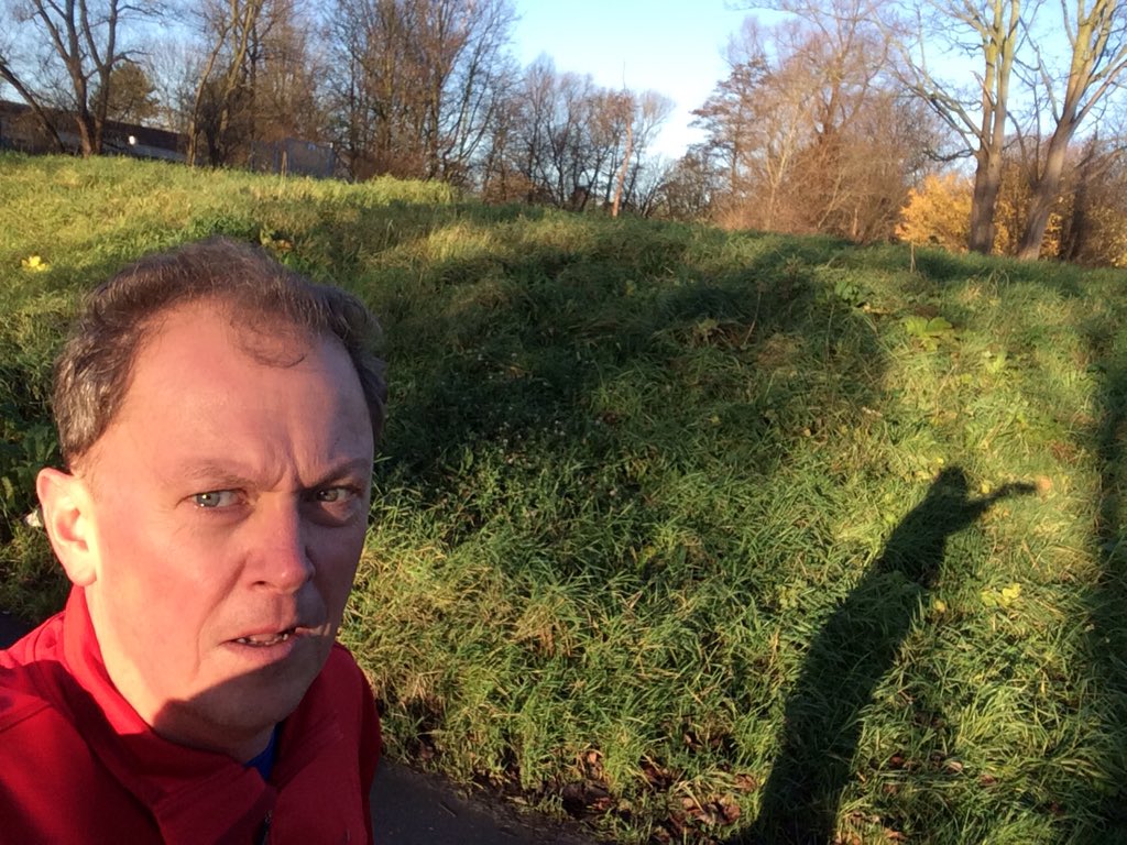 RobTrompper's tweet photo. Heerlijk weer gelopen na 1 maand blessure leed en dat op #geboortedag ! #gtl2016 komt goed https://t.co/IQHmHe1BQa