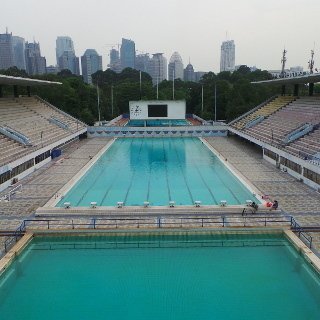 Modern di Masa Soekarno, Kolam Renang GBK Ketinggalan Zaman di Era Jokowi de.tk/VqTKIq