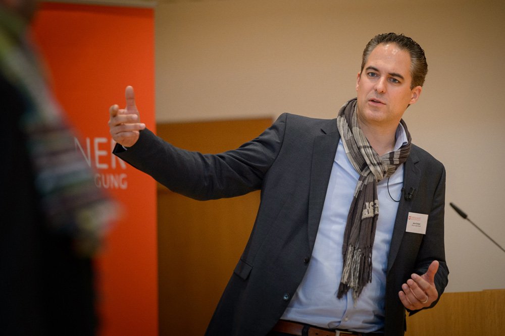 Verpackungstage's tweet photo. Dirk Busemeyer (Smurfit Kappa) @smurfitkappa / Max Thinius &amp; Jens Drubel (AllyouneedFresh.de) @AllyouneedFresh #dvt https://t.co/V3GOihm2Xd