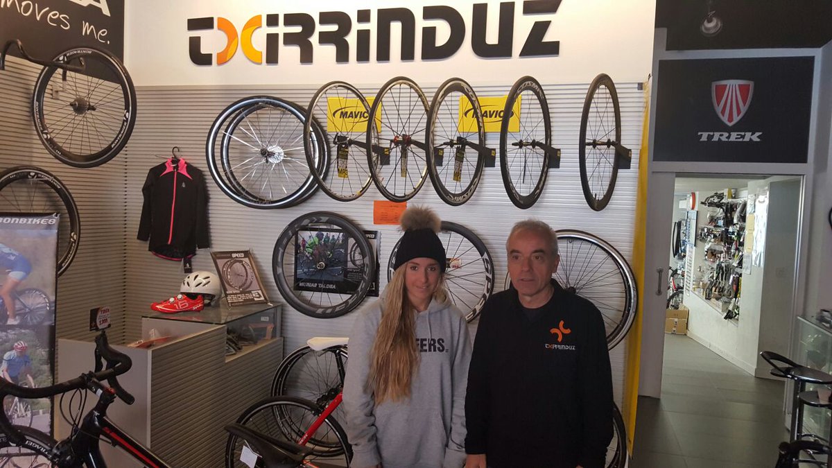 Txirrinduz's tweet photo. Hemos suscrito un acuerdo de colaboración con @aloha_triathlon Somos su tienda oficial y patrocinadores del club! :) https://t.co/aszjlEgwkx
