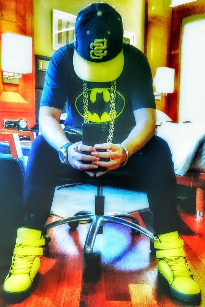 jstaproductions's tweet photo. #BATMAN #SUPERMAN #SPIDERMAN #JSTAR #GABRU2 #BURRAAAA https://t.co/ZlAphSfeJ1