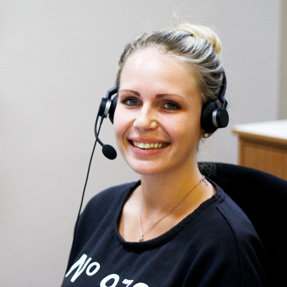 ContactisGmbh's tweet photo. #LächelnderWoche: Ann-Christin unser #Callcenter Sonnenschein hat auch in stressigen Momenten gute Laune im Gepäck https://t.co/YZtckRlMaS