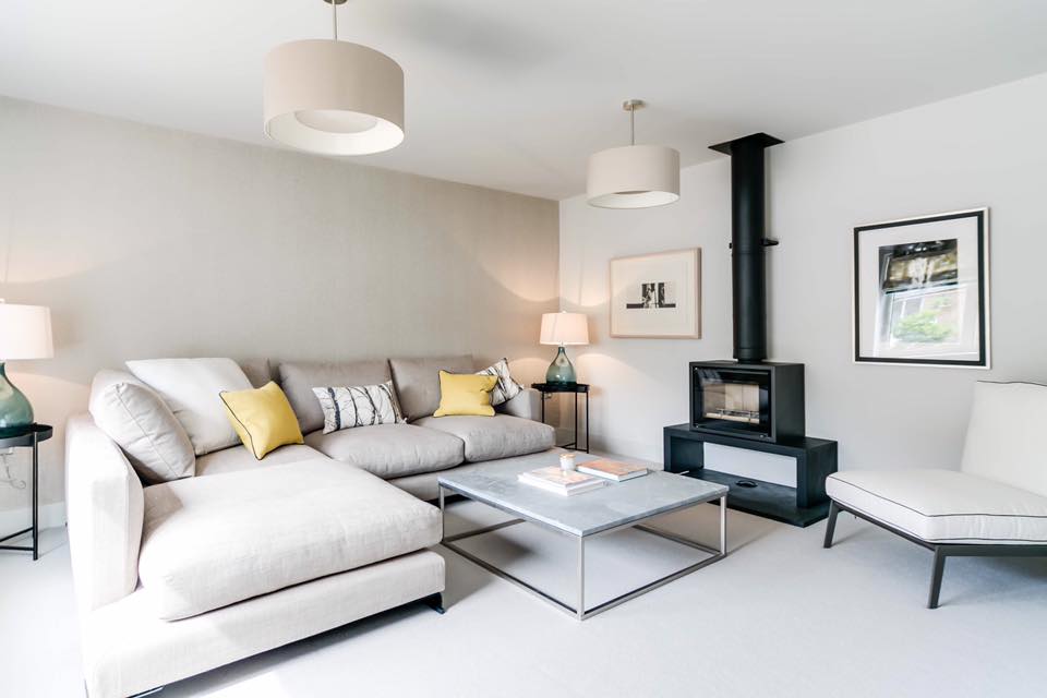 coriniumstoves's tweet photo. Another installation at a @BooHomes development - a @StovaxGazco Studio 500 on a 100 high bench #CSinstallations https://t.co/sUX1rwF2b4