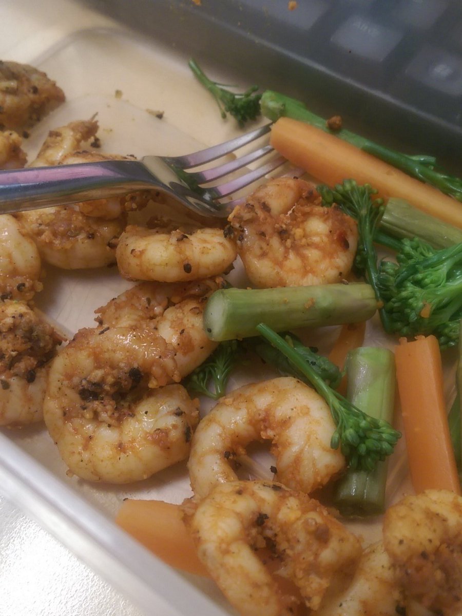 yourpalwill's tweet image. [NSFW] XXX Prawn