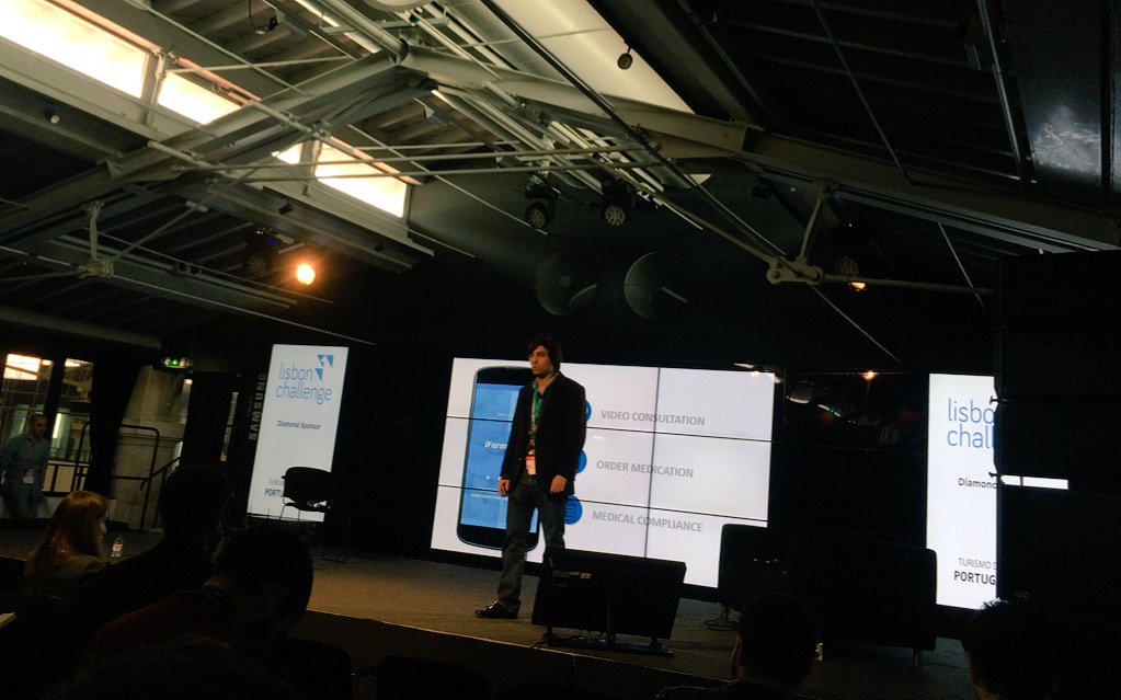 LisbonChallenge's tweet image. Now pitching we have @ifarmaciasPT to help you get your medication #FastTrackLx