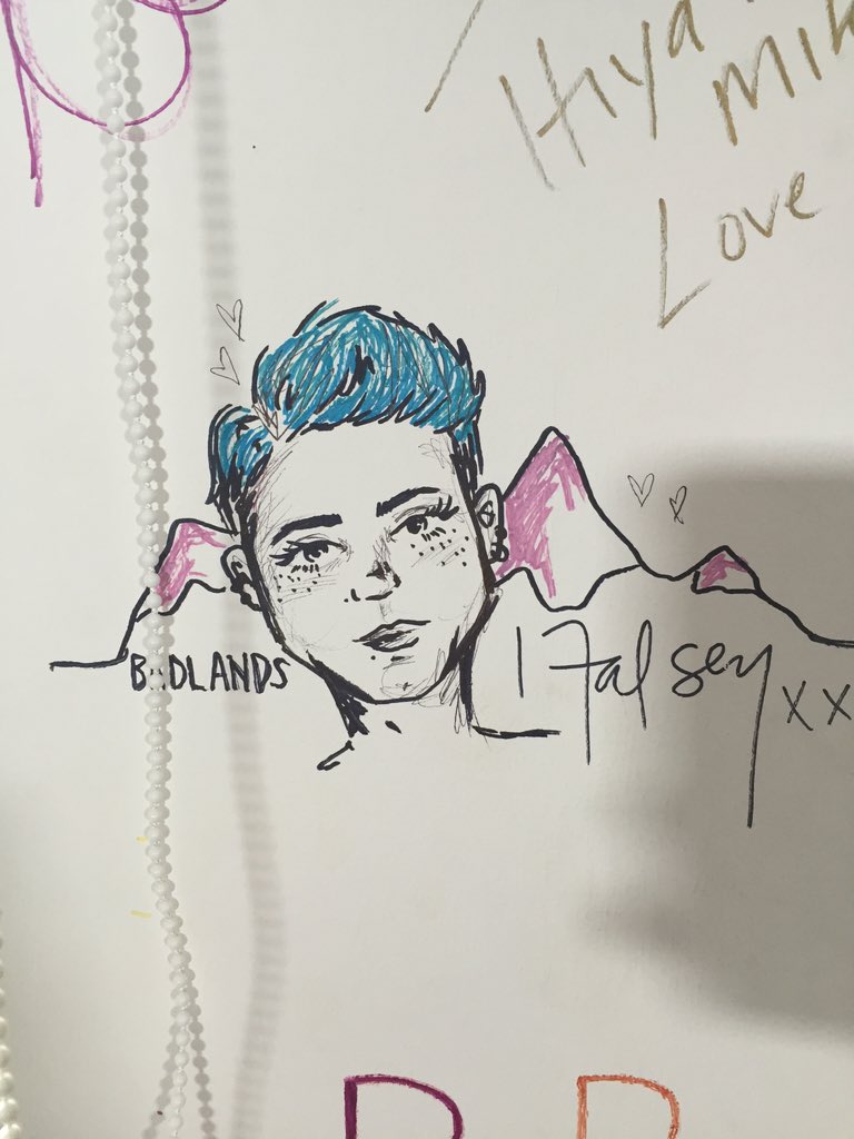 TheVampsJames's tweet photo. Popped in to @Vevo_UK and saw @halsey @Hozier @ToriKelly @OhWonderMusic https://t.co/AB2RBofTOt