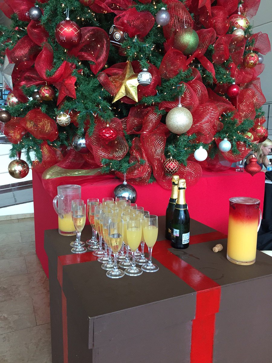 1031FreshRadio's tweet photo. K&I~ 10 mins from giving away #MBSreFRESH trip #9!! @GrandSirenisRM @tripcentral #TransatHolidays #ready2celebrate https://t.co/qj36pwKodS