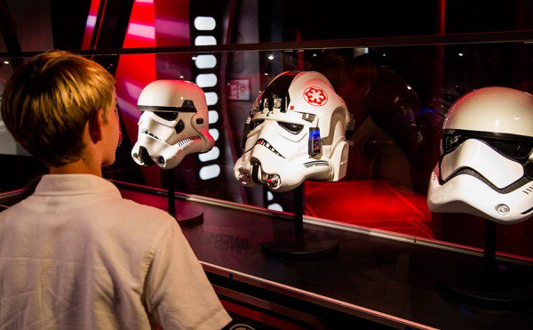 DisneyParks's tweet photo. New #StarWars offerings have landed at Disney’s Hollywood Studios! https://t.co/jZvFsDpmte https://t.co/9WyqPwxDht