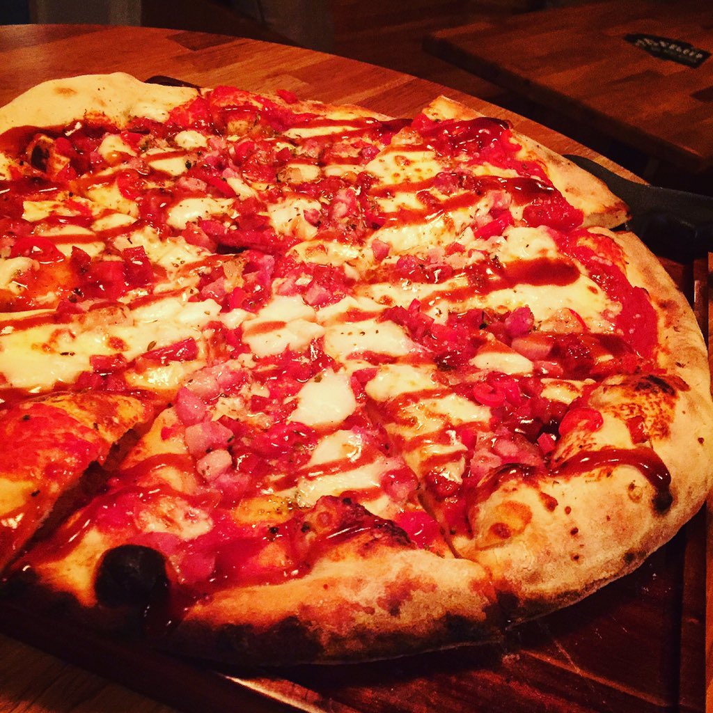 BankChambers's tweet image. The Pesto Chicken &amp;amp; The Old Smokey .... What's your favourite?! 🍕 

#BankChambers #Newhey #Oldham #Rochdale