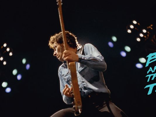 .<a href="/springsteen/">Bruce Springsteen</a> and E Street Band coming to Newark on.app.com/1Rt8uuQ via <a href="/ChrisFHJordan/">Chris Jordan</a> #TheTiesThatBind