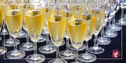 vinchezvous's tweet photo. Fêtez #Noel et le #NouvelAn avec notre sélection de #Champagne https://t.co/FkZpxggHPN https://t.co/VY5lkTPg5m