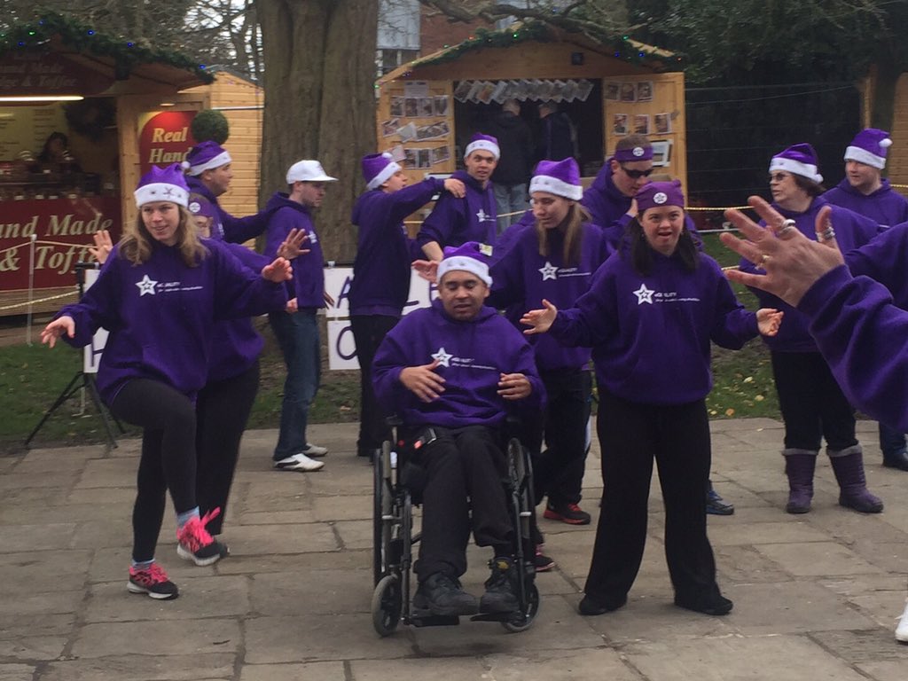 kateDixey's tweet image. Hurray! Great performance today by The St Albans PAS! At the xmas market. Great audience, fab show. #equitablehealth