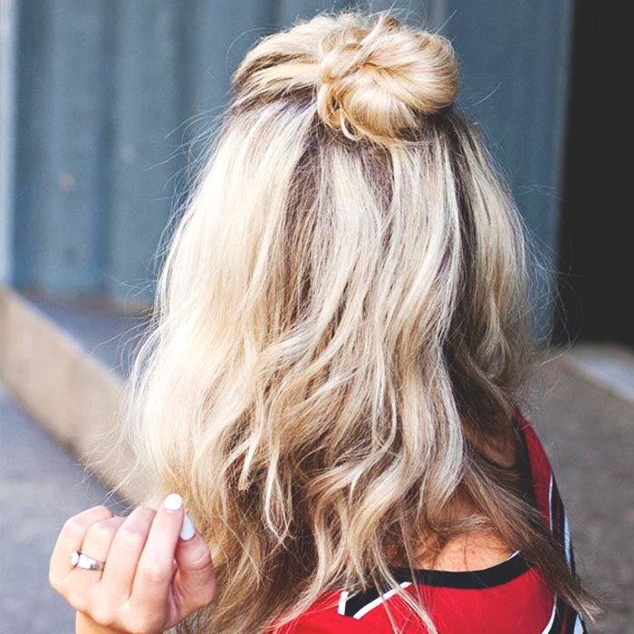 leobancroft's tweet photo. For lazy days when you just don’t feel like putting any effort in, this 90s-inspired do is an essential. #WinterDo https://t.co/T6VGwQ5hFb