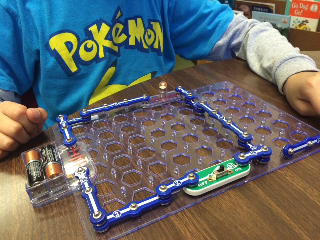 Battery power - circuits - energy w/Kenwood 3rd grade English Learners. #MPSed <a href="/MPSMultilingual/">MPS Multilingual</a> #ELLchat #edchat