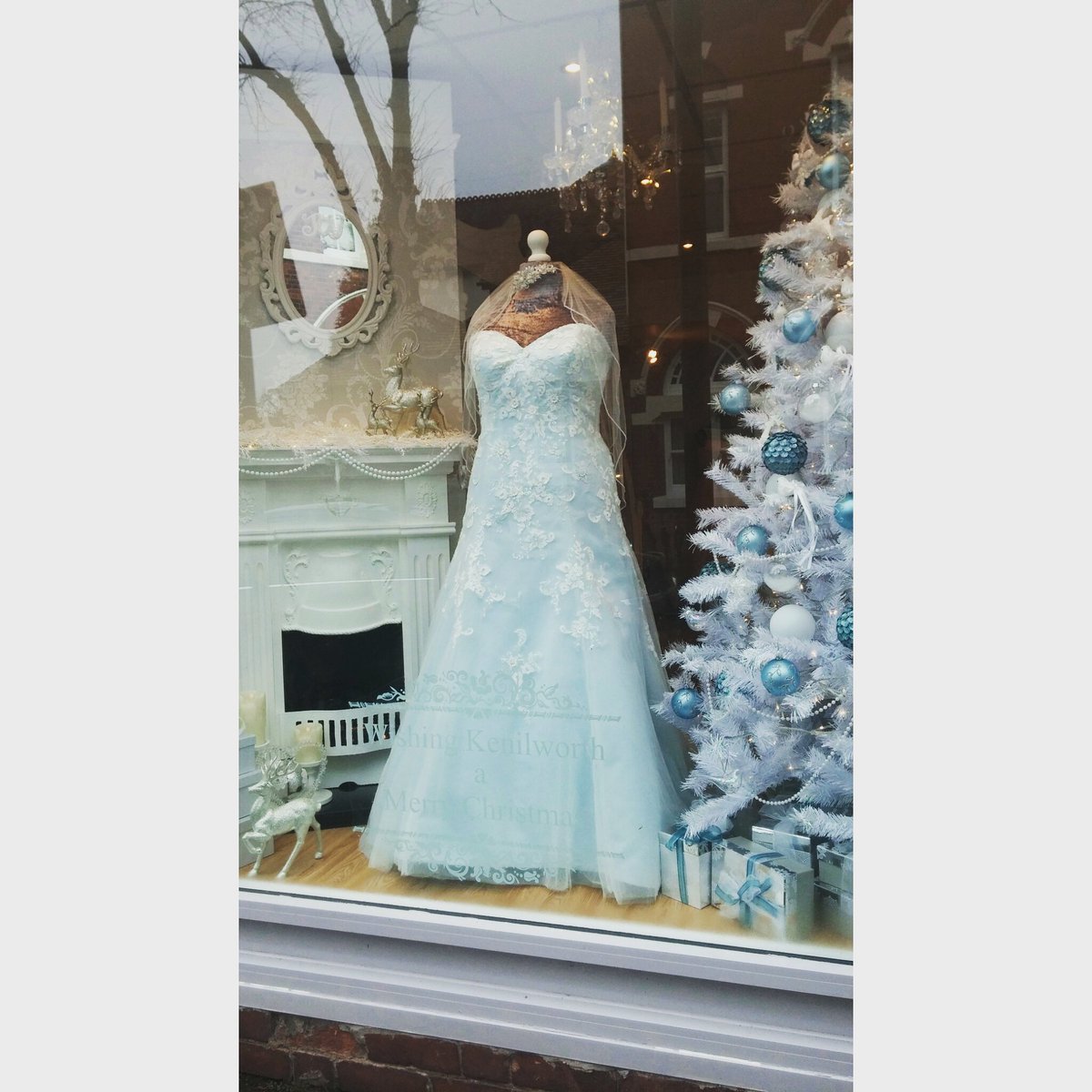 LilyRoseBB's tweet photo. Love our christmas window this year #wedding #lilyrosebridal #christmas #winter https://t.co/oNIz73BlsY