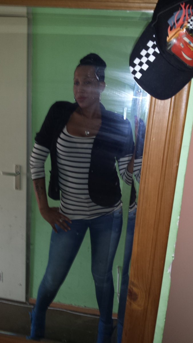 DebzReal tweet picture