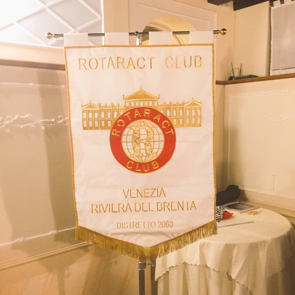 rotaractrdb's tweet photo. Rotaract Club ~ Conviviale #rotaract #rotary #rivieradelbrenta #rotaractrdb #distretto2060 https://t.co/XkAFNjdWi3