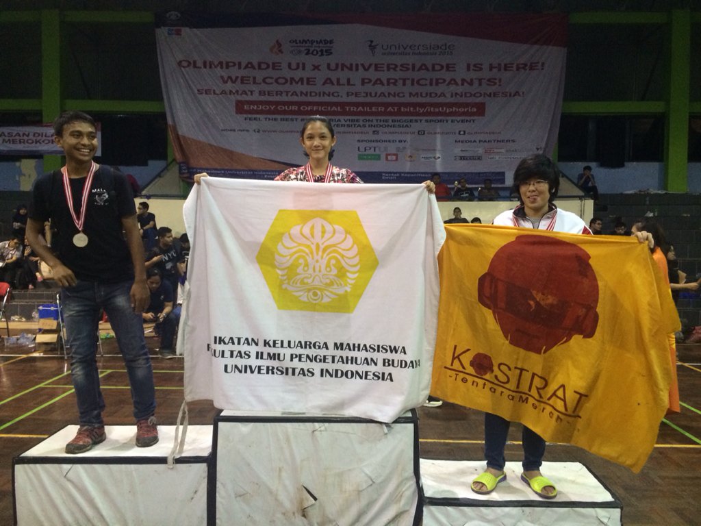 [Futsal PI] Emas: FIB, Perak: FISIP, Perunggu: FH selamat <a href="/KontingenFIBUI/">Kontingen FIB UI</a> <a href="/SATUFISIP/">#SATUFISIP</a> <a href="/TentaraMerah/">Tentara Merah FH UI</a> 🏆🏆🏆 #UIPHORIA