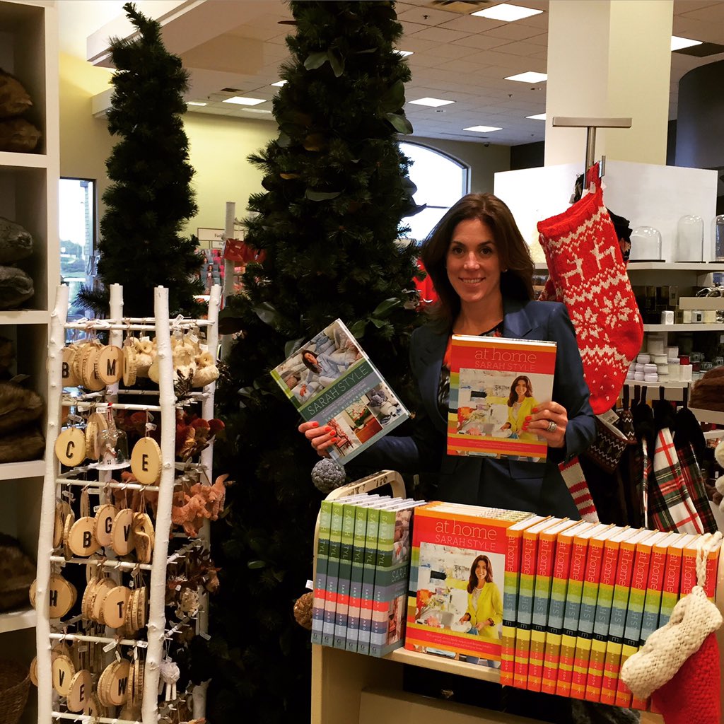 Chapters758's tweet photo. @SarahR_Design thanks for stopping by and signing your books! @chaptersindigo @SimonSchusterCA #design #athome https://t.co/iYJO6RHcaz