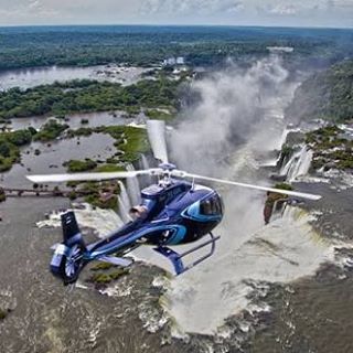 JUSTHELICOPTERS's tweet image. @viversonharvoar is out chasing waterfalls! bit.ly/RotorcraftProP… #Helicopter #PilotLife