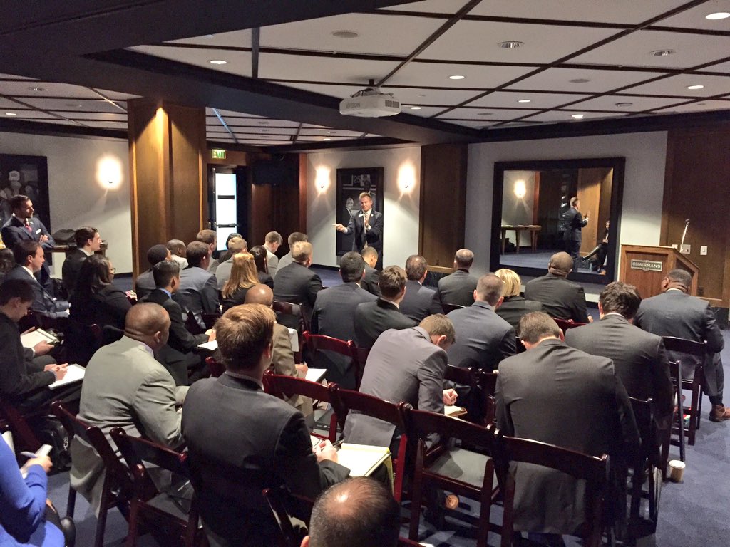 Lets get the #SalesCombine training started. <a href="/ChrisWeddige/">Chris Weddige</a> from <a href="/Cubs/">Chicago Cubs</a> teaching candidates about open ended questions