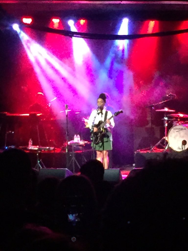 grandsure's tweet photo. Lianne La Havas blew so many things away last night at her gig, have a little crush I think. https://t.co/gYyUhyF3z6