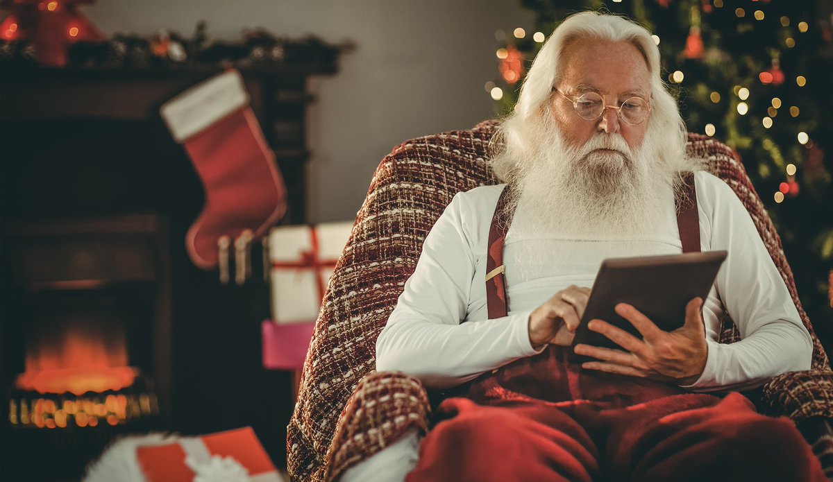 recovery_image's tweet image. Santa&apos;s secret to staying jolly? Safe data. Give yourself the gift of safe data this holiday with #RecoveryImage!