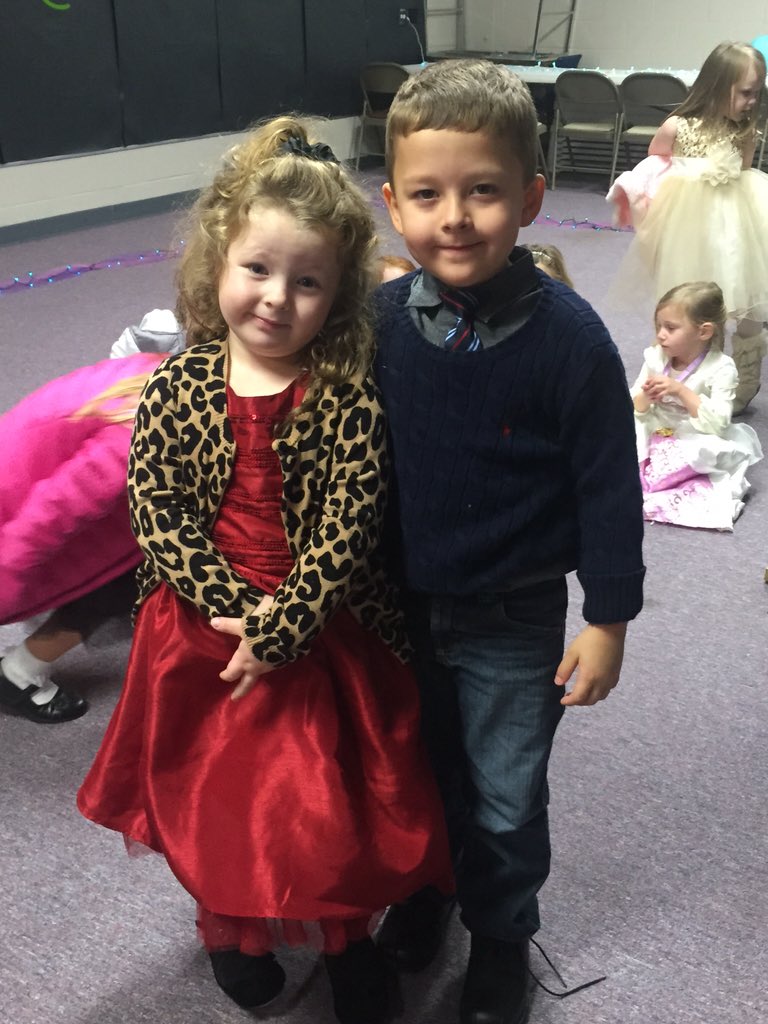 brittsteele33's tweet photo. Princess Stella &amp; Prince Kaleb #FairyTaleBall @_caseyfranks https://t.co/e4sgBeWKpR
