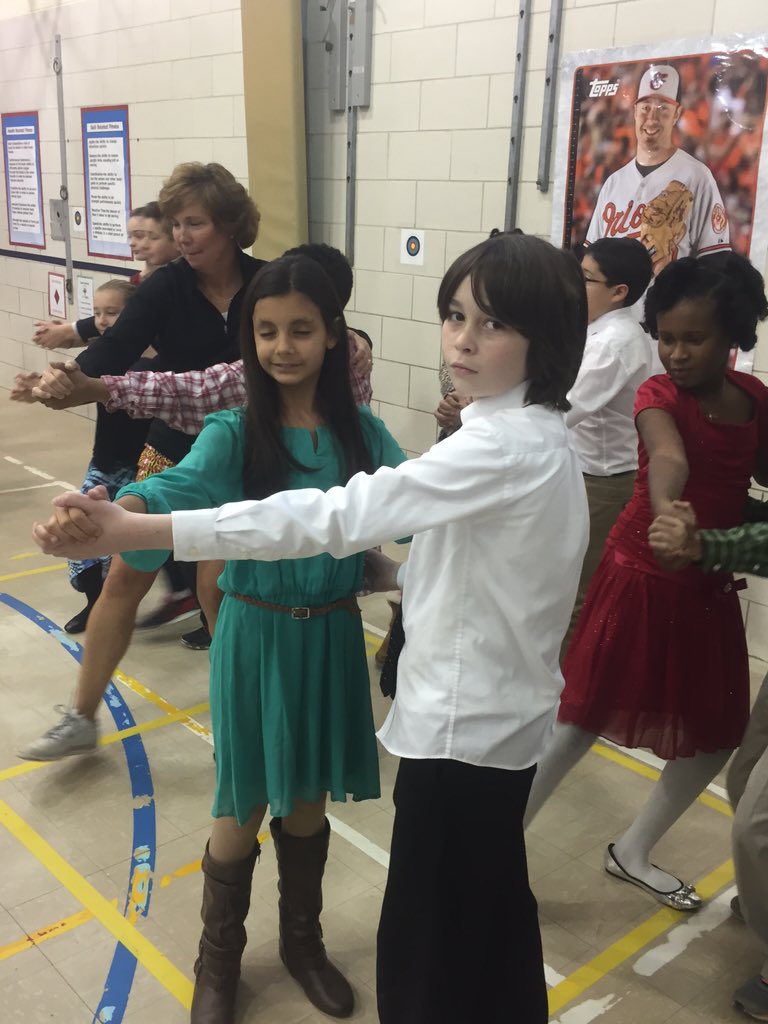 mrwilsonCVE's tweet photo. Dancing! @CromwellValleyE @BaltCoPS https://t.co/ESe4PNY1B2
