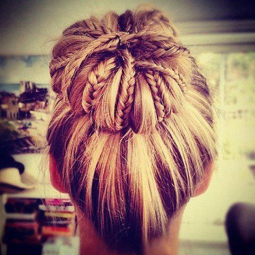 themasonjarmke's tweet photo. Here is my (Claire) funky hairstyle for the holiday competition! @funkyfreshhd https://t.co/7x2C6J0oll