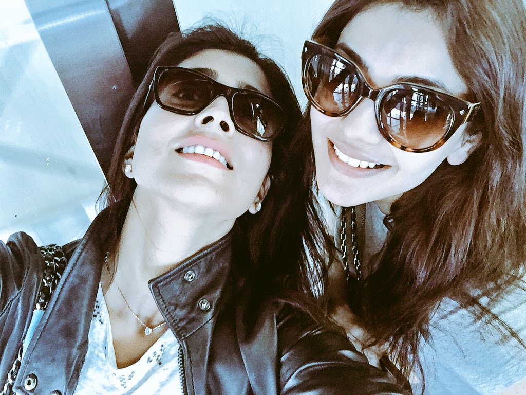 Shriya Saran tweet media